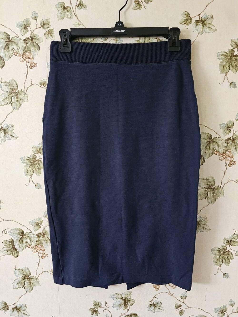 Banana Republic Ponte Knit Pull-On Pencil Skirt